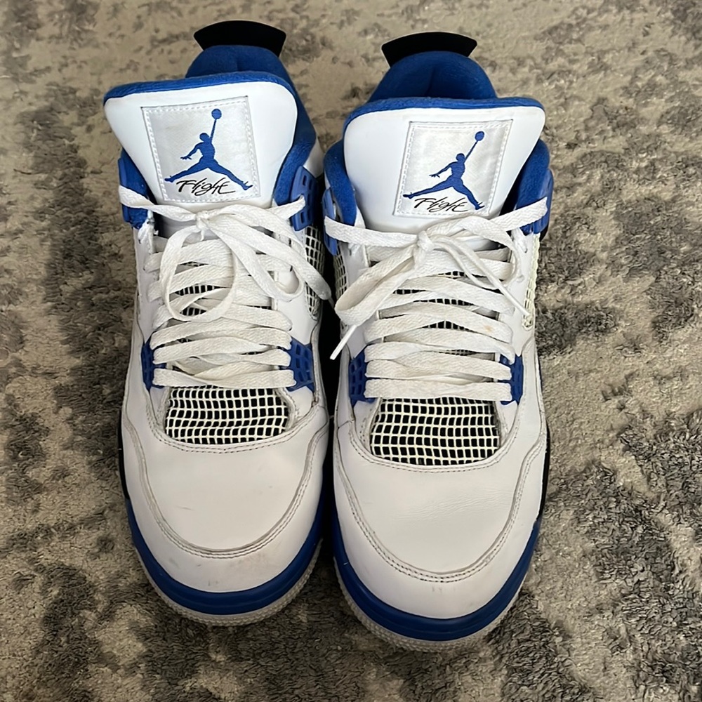 Jordan Retro 4